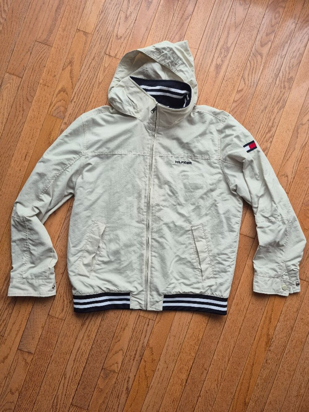 Tommy Hilfiger Bomber Jacket Large - Picture 2 of 16